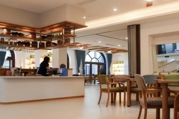 暖心窝颐养之家